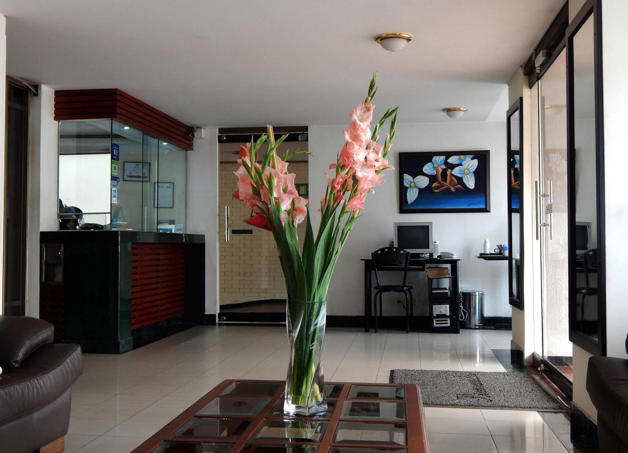 Apartamentos Galerias Богота Экстерьер фото